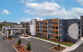 Ambassador Hotel & Conference Resort